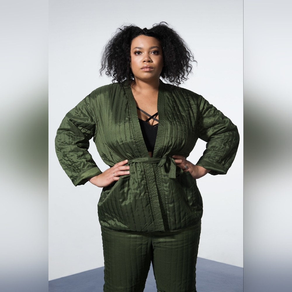 EUC Daya by Zendaya Quilted Kimono Wrap Jacket in Olive Green 🫒 (Sz L)